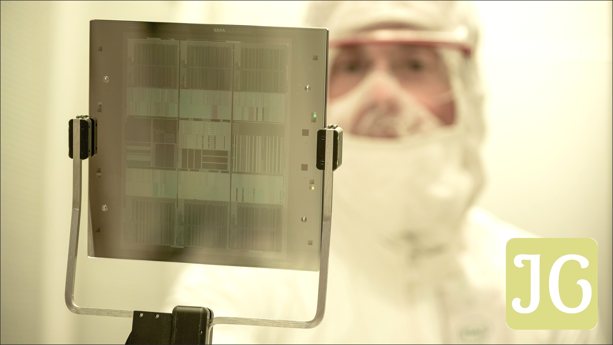 Illustration of Intel's PowerDirect technology routing power from the back of the chip.