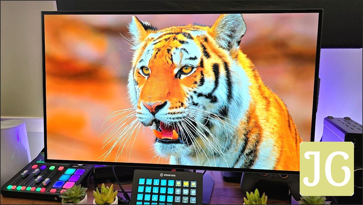 ASUS's New 32-inch Glossy 4K WOLED: Is This The Endgame Gaming Monitor... Or Just The Next Level?