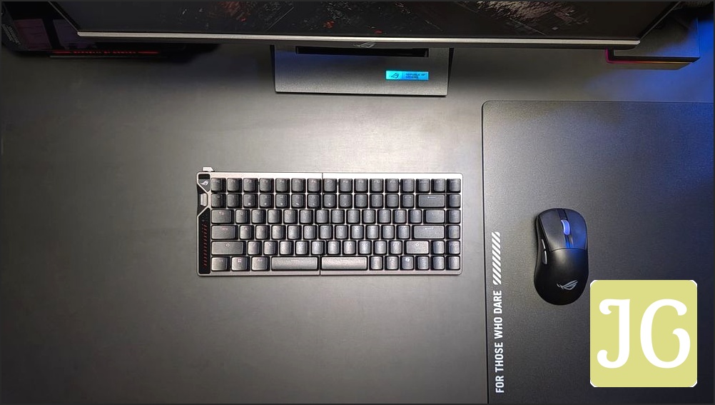 ROG Falcata - Split - No wrist rest - Top view.jpg