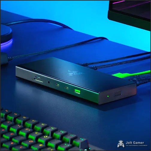RAZER USB 4 DOCK, showcasing expanded connectivity options.