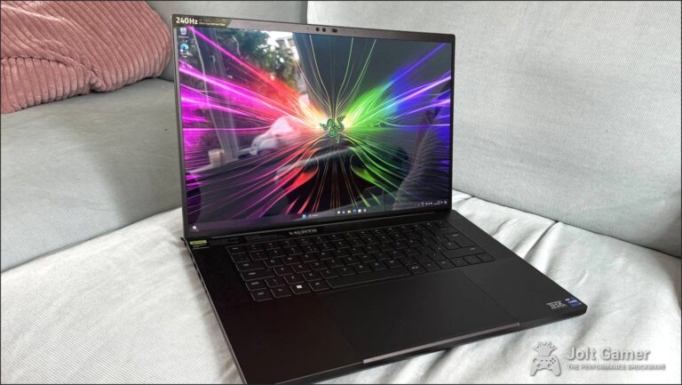 Razer Blade 16: The Ultimate Guide to Every Generation (2023-2025) - Power, Portability, and the AMD Shift