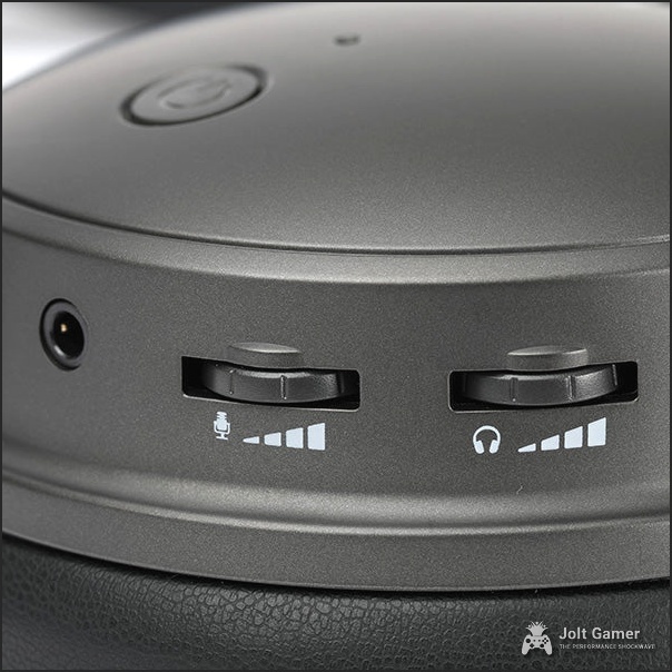 Maxwell volume adjust wheels closeup, highlighting control placement